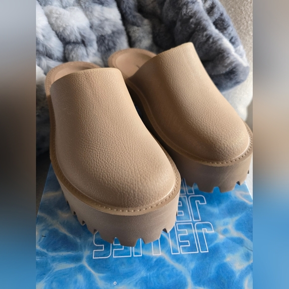 Jeffrey Campbell Tan Mules - Picture 5 of 12